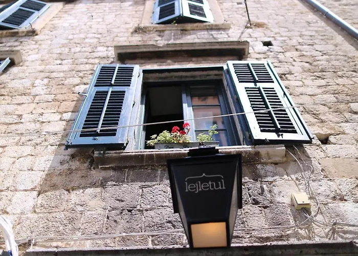 And Lejletul Konukevi Dubrovnik