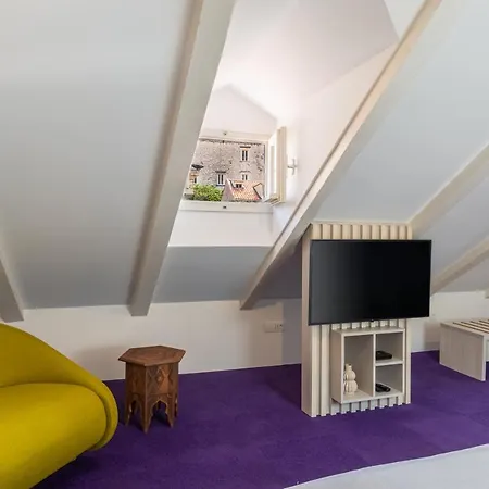 And Lejletul Gostinjska kuća