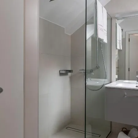 Gostinjska kuća And Lejletul 4*