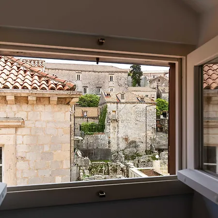 And Lejletul Gostinjska kuća