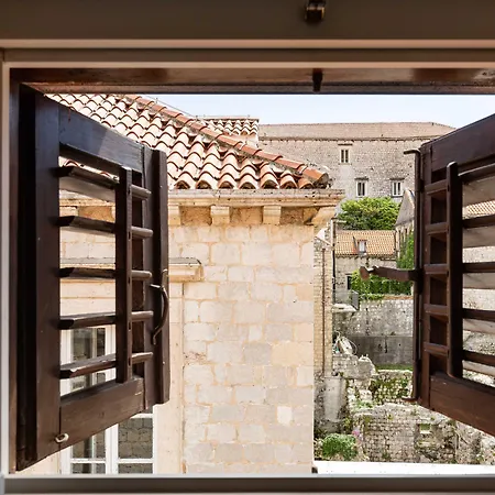 Guest house And Lejletul 4*