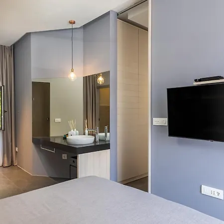 And Lejletul Πανσιόν