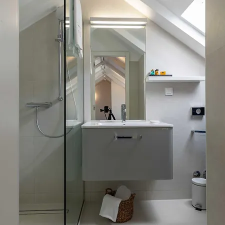 Πανσιόν And Lejletul Ντουμπρόβνικ